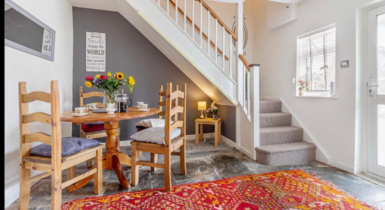 Cottage In Worcestershire อีฟแชม ภายนอก รูปภาพ
